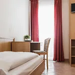 Sellaronda Lägenhetshotell 3*