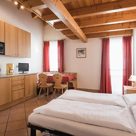 Sellaronda Lägenhetshotell 3*