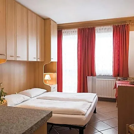 Sellaronda 公寓式酒店